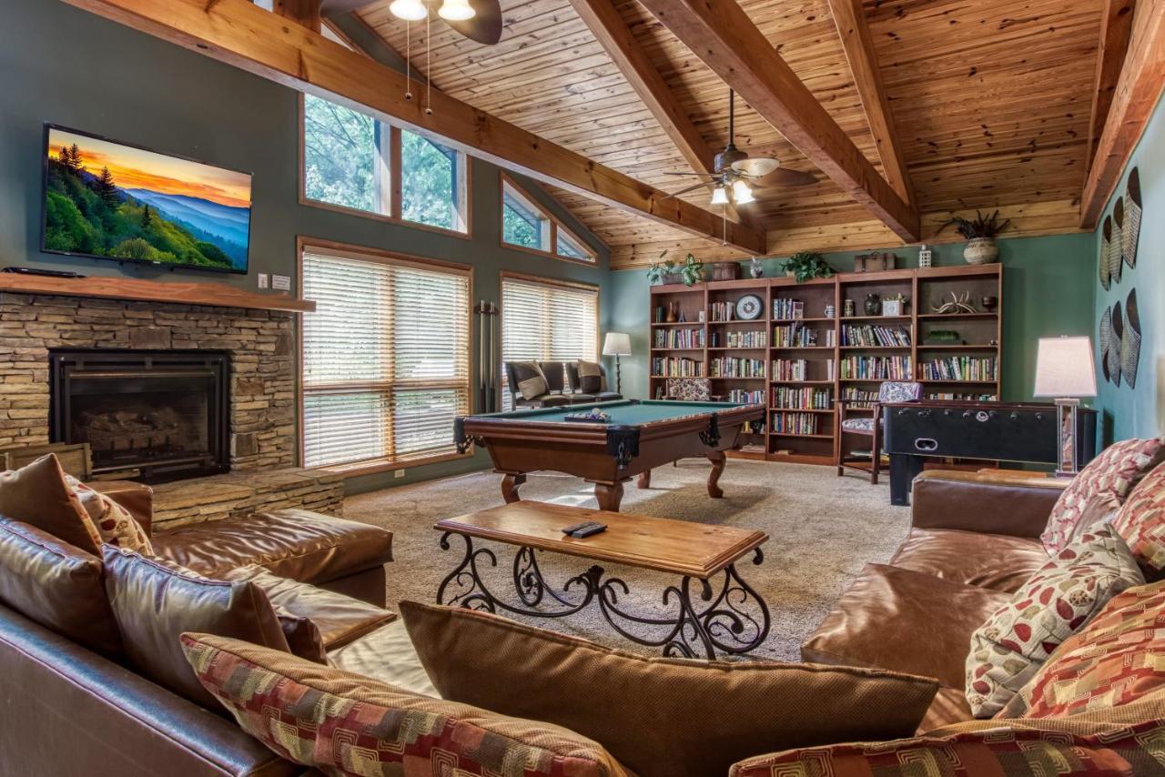 Mountain Lake Lodge, Hot Tub, Theater Room, 1089 Free Tickets Each Paid Day, Dollywood And More Sevierville Ngoại thất bức ảnh