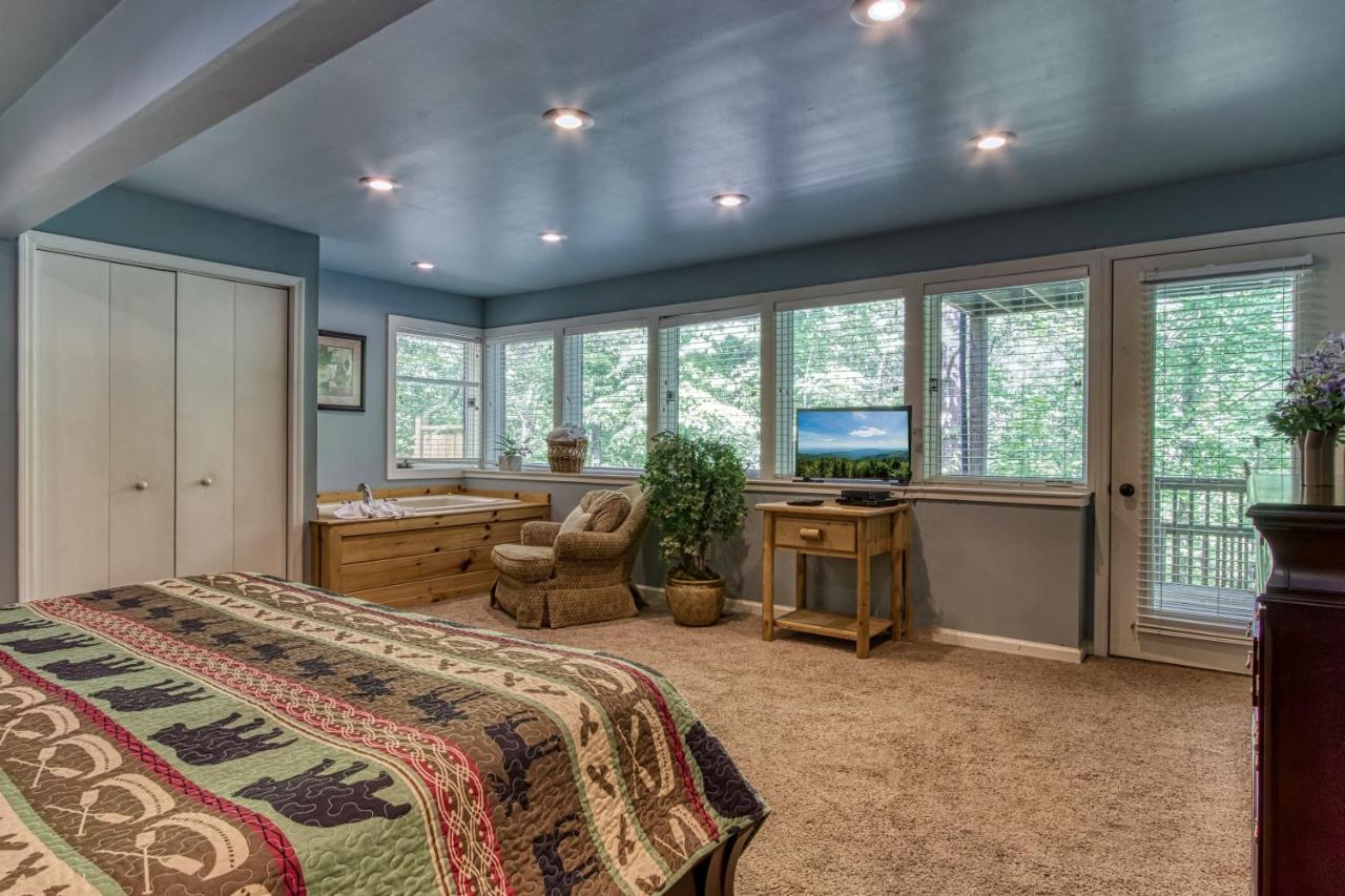 Mountain Lake Lodge, Hot Tub, Theater Room, 1089 Free Tickets Each Paid Day, Dollywood And More Sevierville Ngoại thất bức ảnh