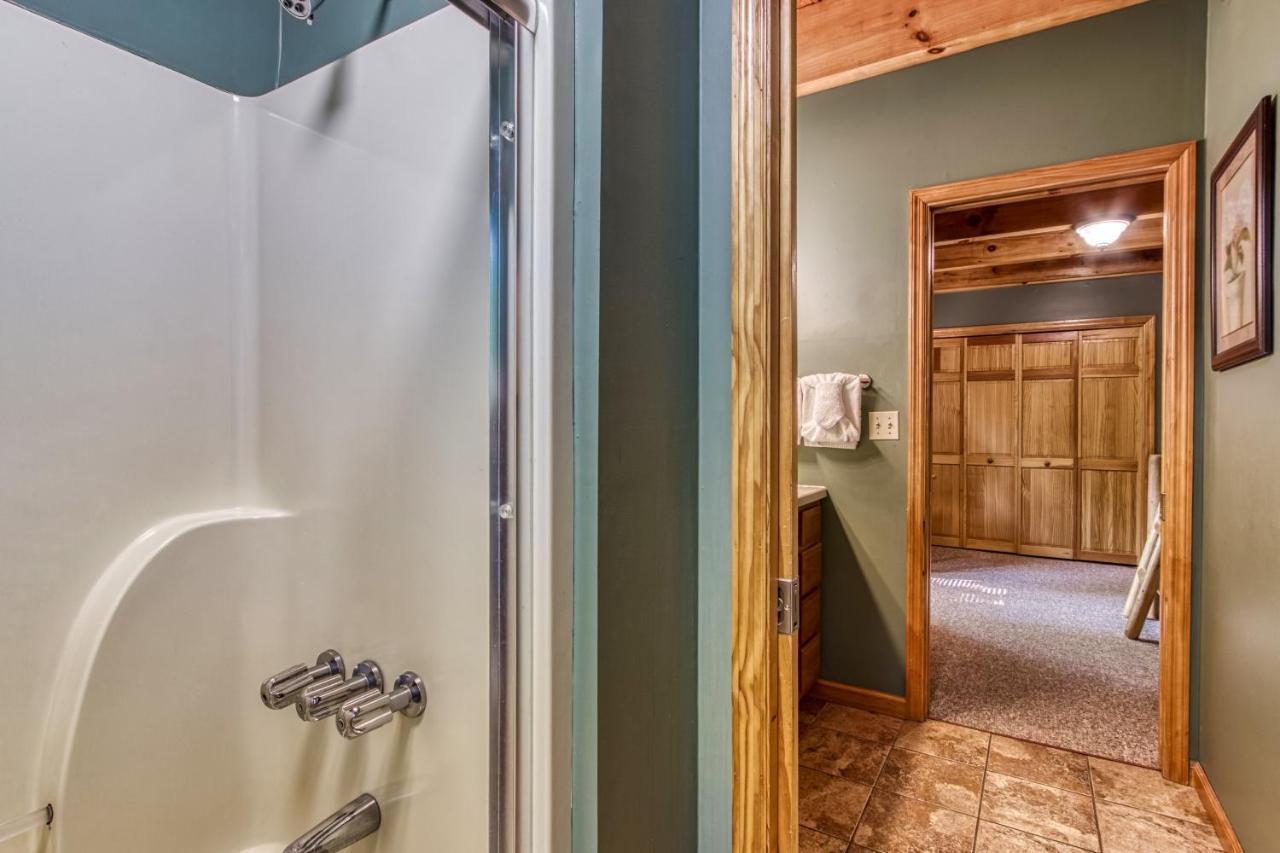 Mountain Lake Lodge, Hot Tub, Theater Room, 1089 Free Tickets Each Paid Day, Dollywood And More Sevierville Ngoại thất bức ảnh