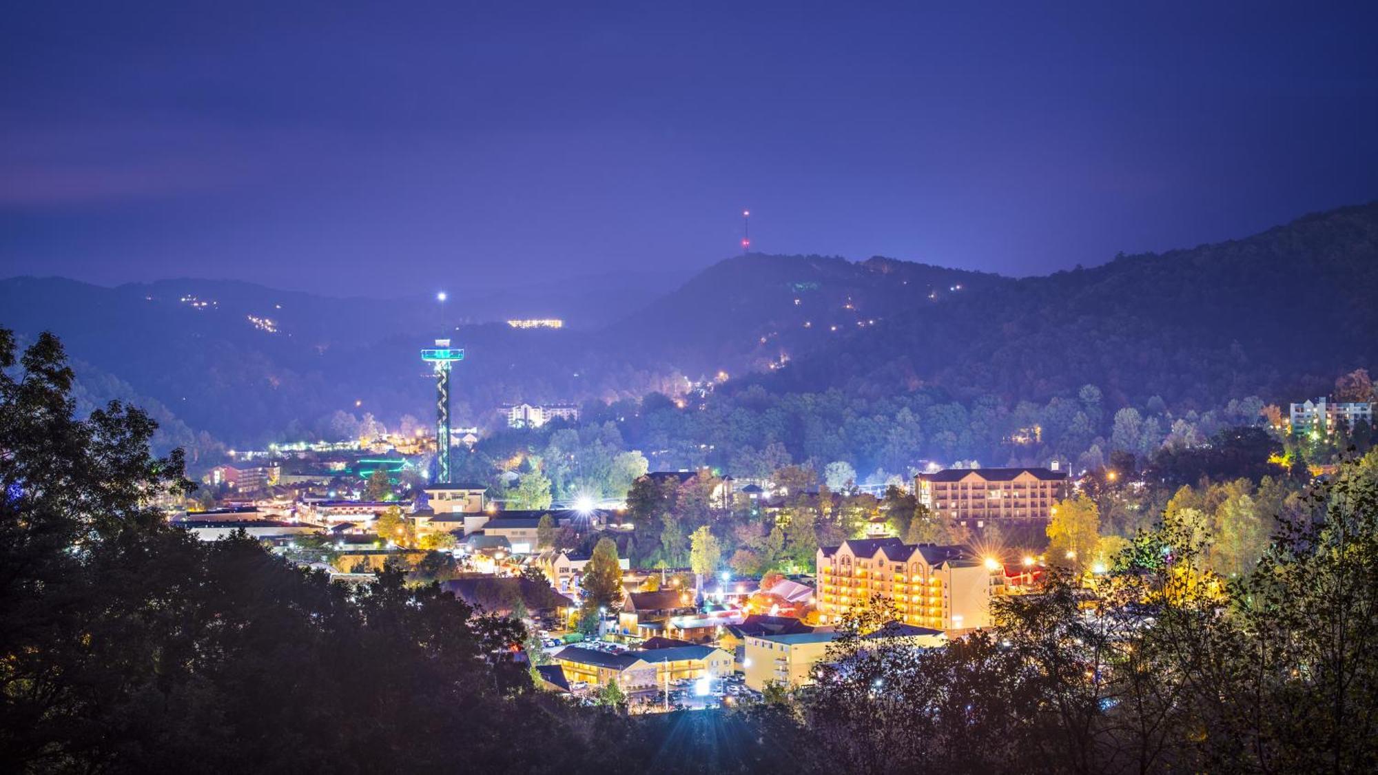 Mountain Lake Lodge, Hot Tub, Theater Room, 1089 Free Tickets Each Paid Day, Dollywood And More Sevierville Ngoại thất bức ảnh